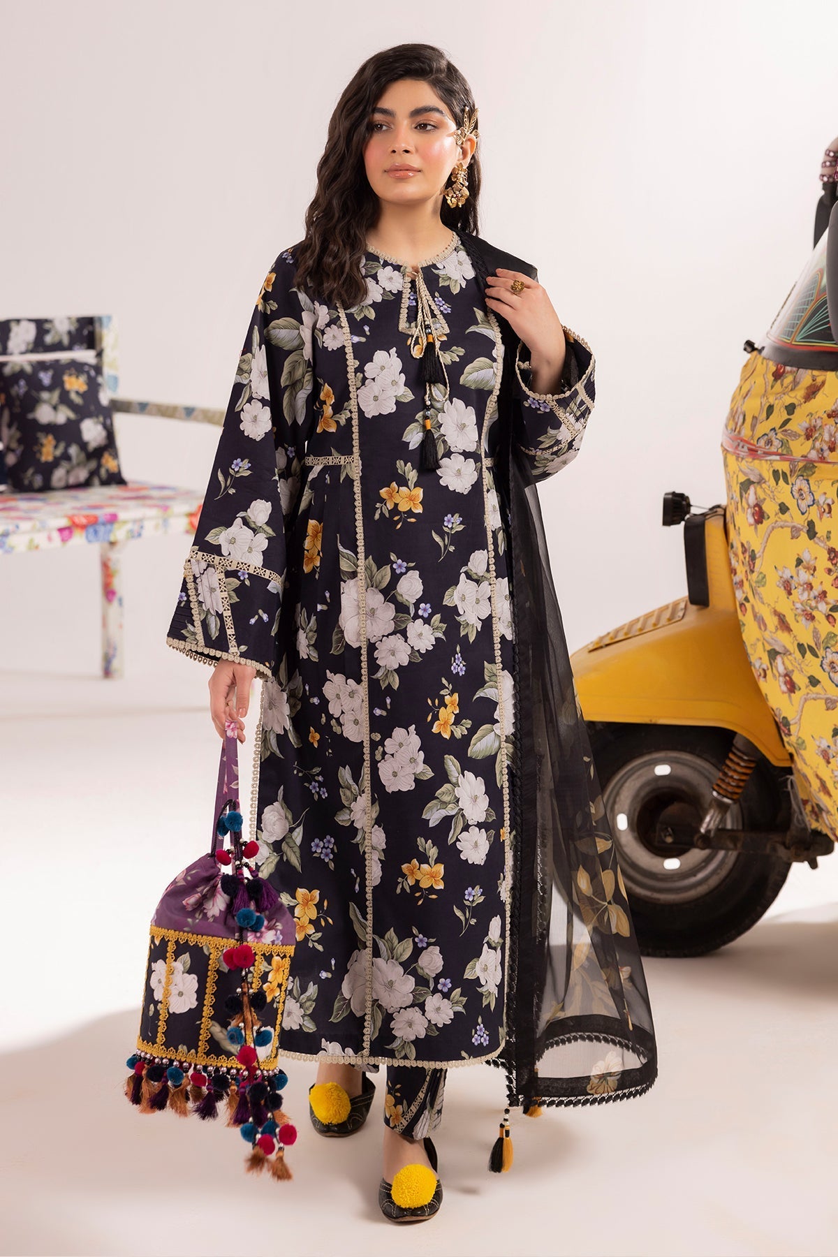 Khaddar 3 Piece Iznik Printed